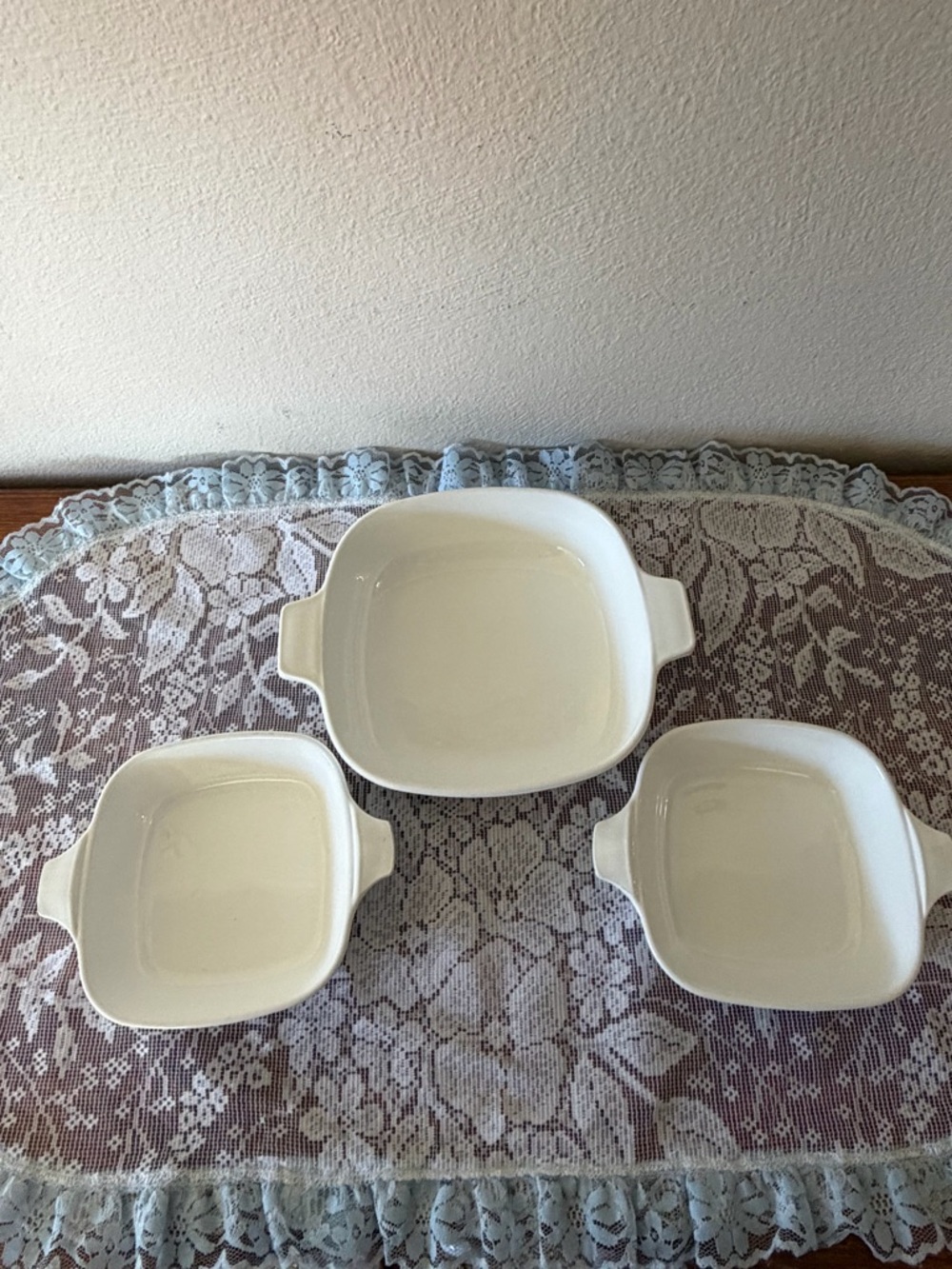 3 Corningware baking dishes. - Picture 11 of 11